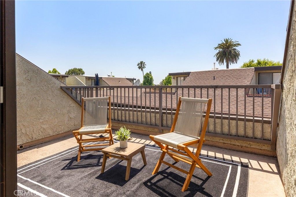 listing image 130725909910154974042