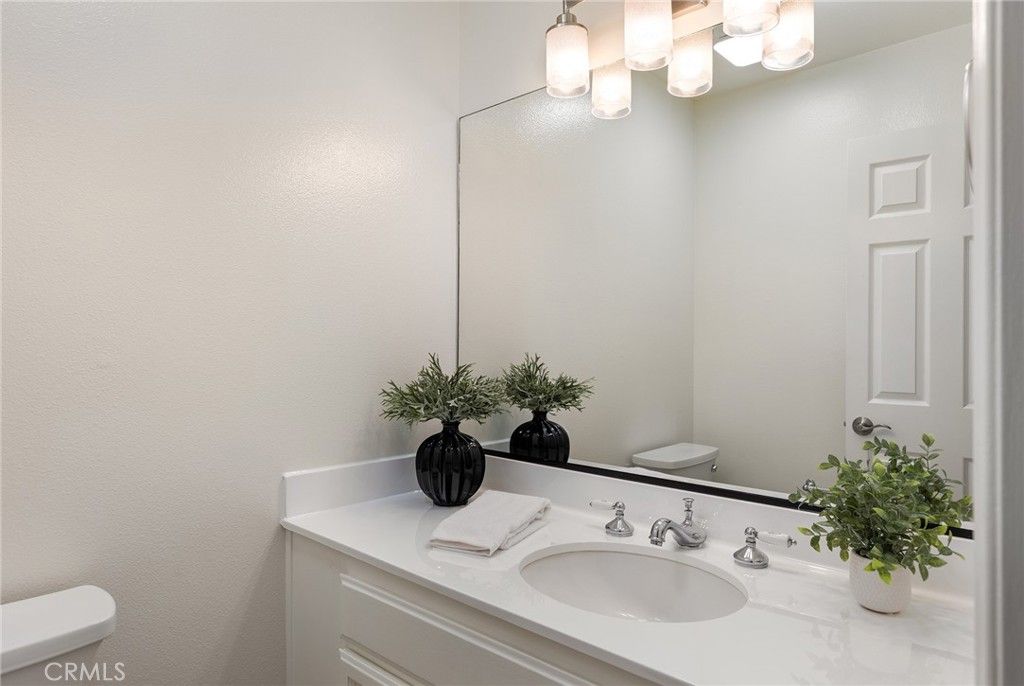 listing image 130722473305714964470