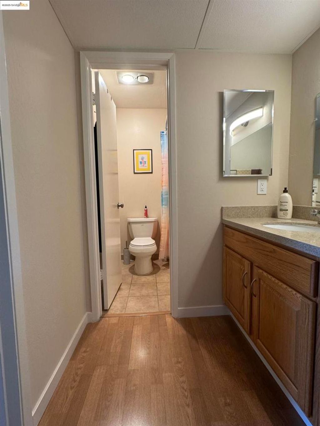 listing image 130720088386338401009