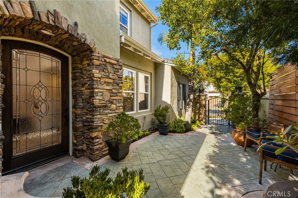 32 Montclair