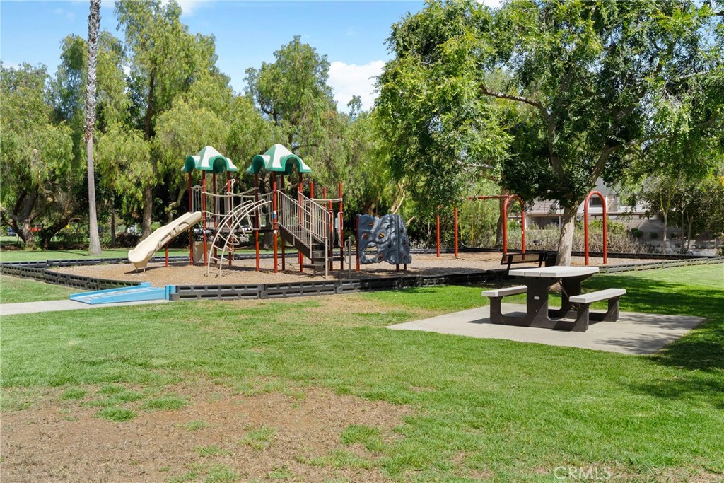 26541 Las Palmas Unit 4