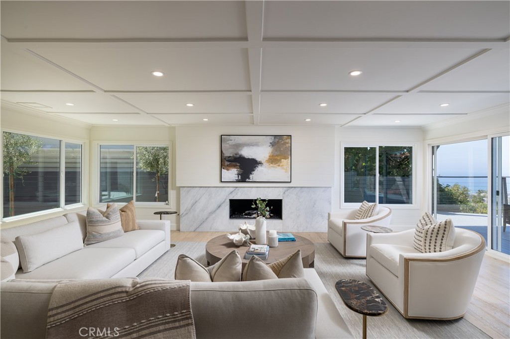 303 E Avenida Cordoba