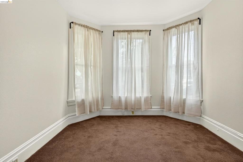 2440 12Th Ave