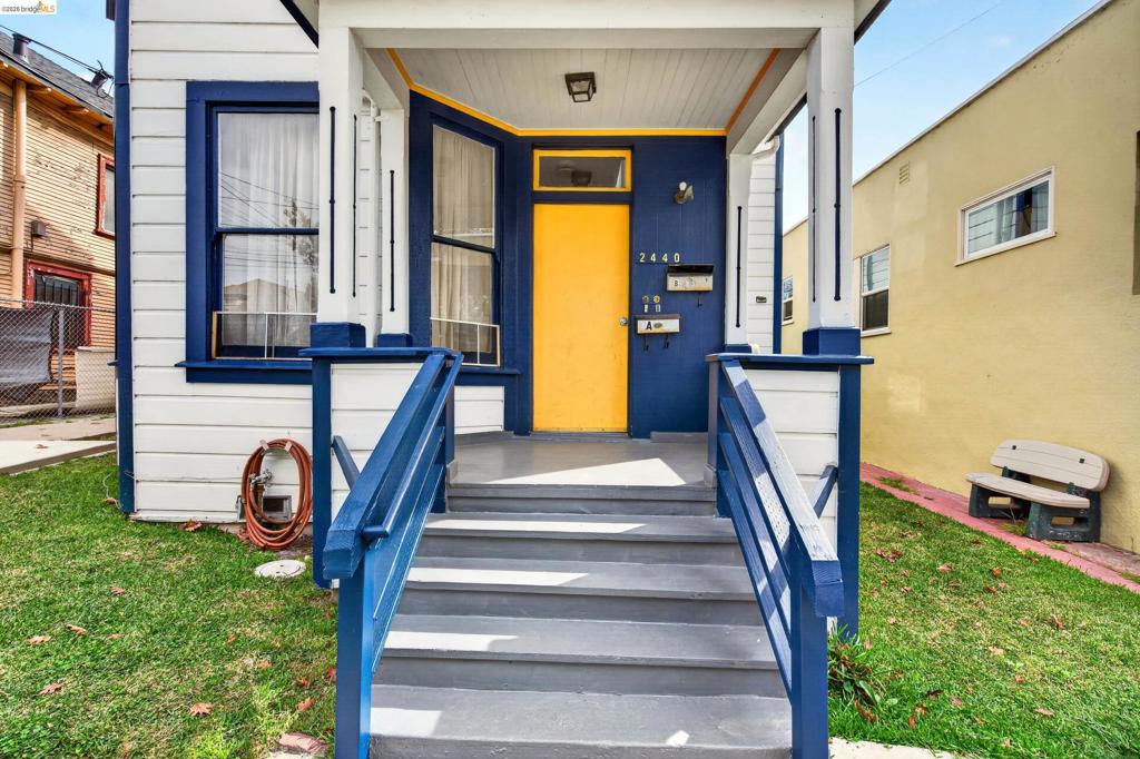 2440 12Th Ave