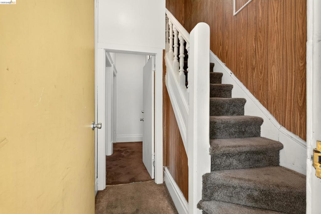 2440 12Th Ave
