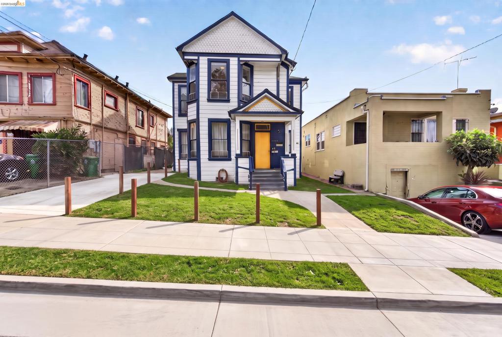 2440 12Th Ave Ave