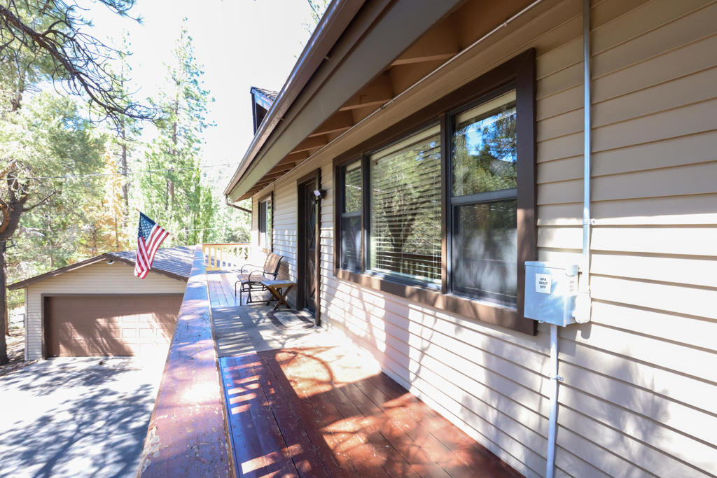 1068 Lookout Mountain Road