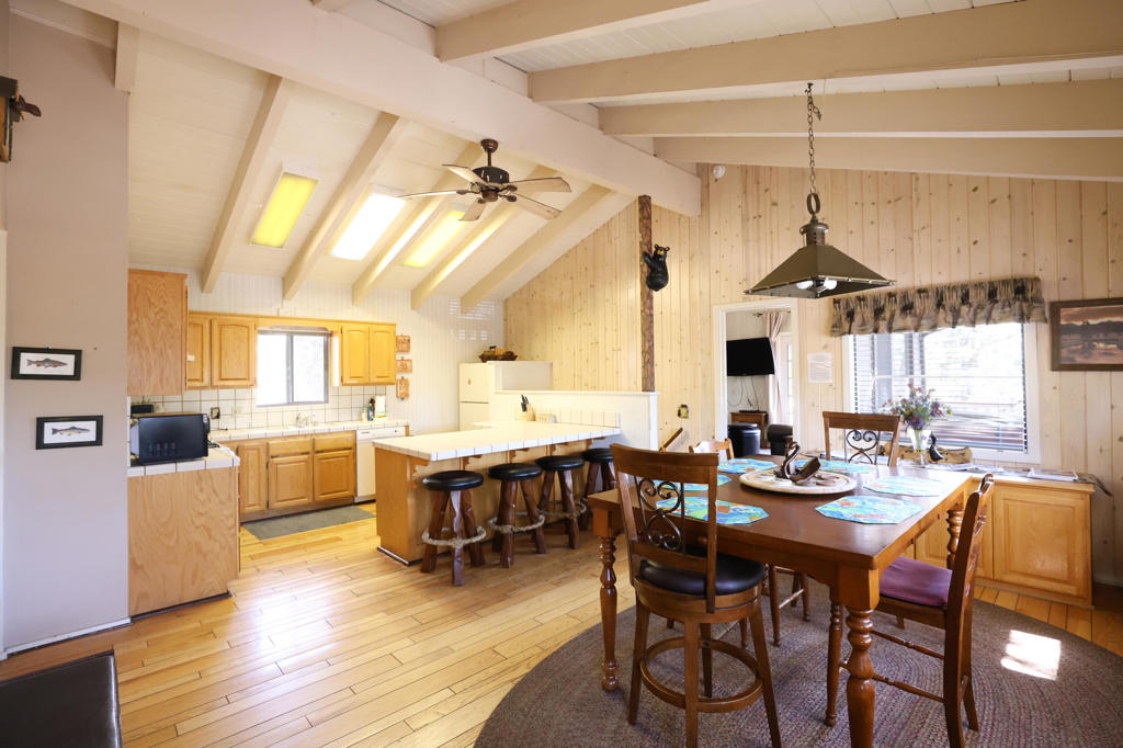 1068 Lookout Mountain Road
