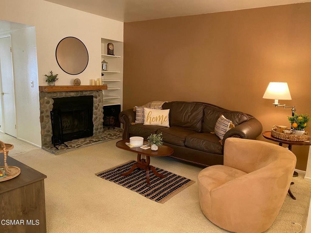 Agoura Country Townhomes-838 - 838 - Residential