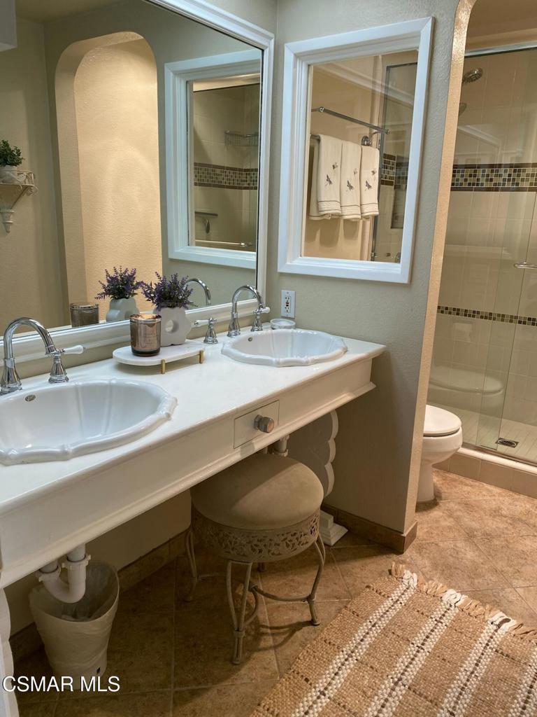 Agoura Country Townhomes-838 - 838 - Residential