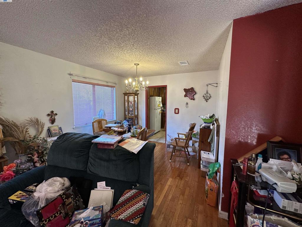 BAY POINTE - Residential