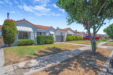 Photo of 2049 W 71st Street, Los Angeles, CA 90047 (MLS # DW25155841)