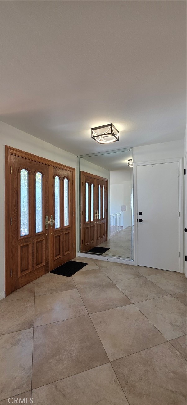 5201 La Luna Drive