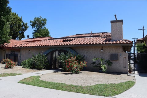 Photo of 1170 E South ST, Long Beach, CA 90805 (MLS # RS26121756)