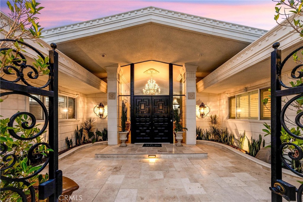 4332 Parkview Drive