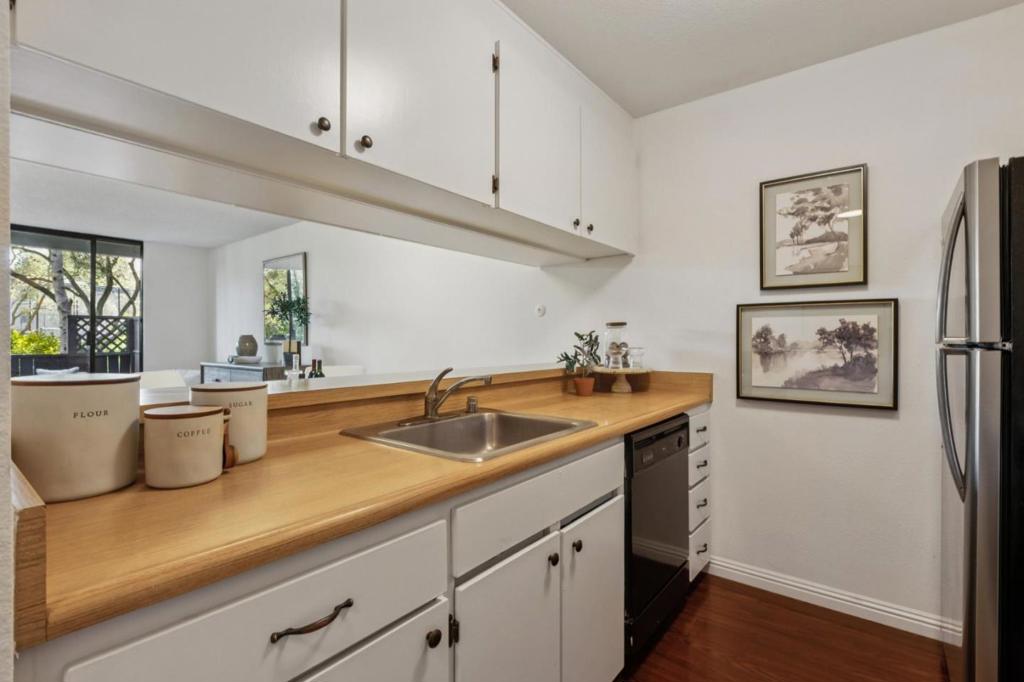 2101 Shelter Creek Lane