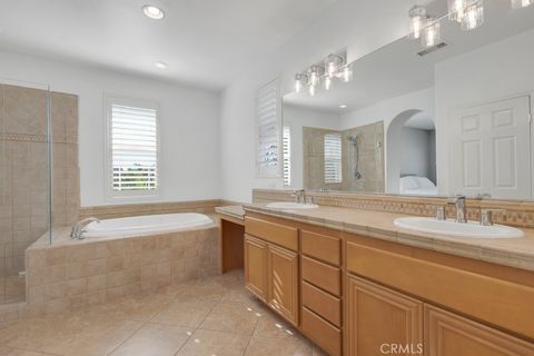 Tiny photo for 406 Town Forest Court, Camarillo, CA 93012 (MLS # PW26004934)