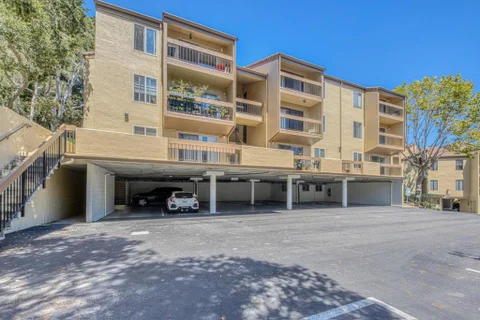 MLS: ML82053902