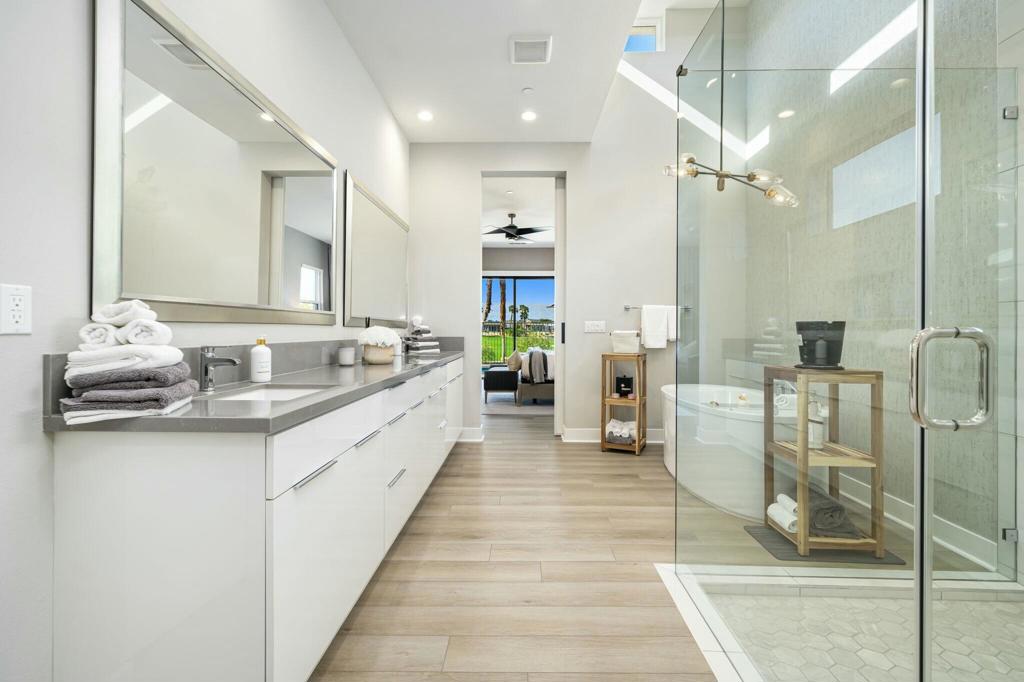 Escena - Residential