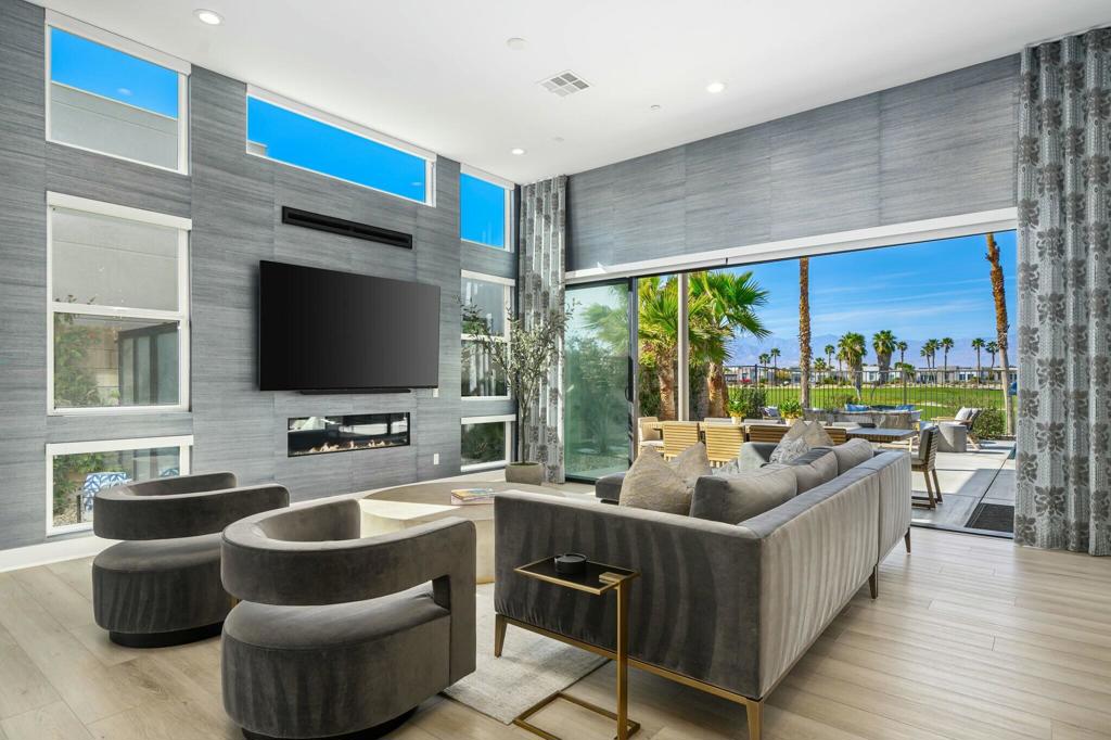 Escena - Residential