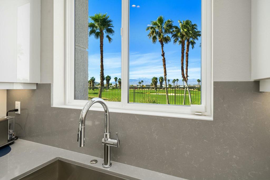 Escena - Residential