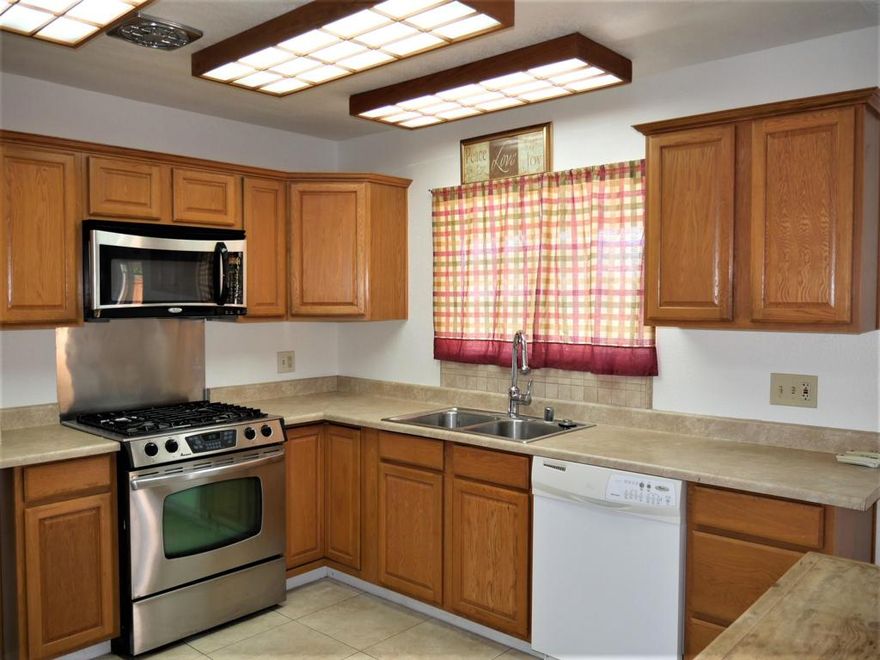 This fairway home features 2 bedrooms and 2 baths. The kitchen has been upgraded. Kitchen appliances are included. Great room floor plan. Lots of storage. Extended patio with fairway and mountain views. Located in the Desert Sands Unified School District.  Great family neighborhood. Landlord pays landscape and water. Off street parking. Sorry NO pets.