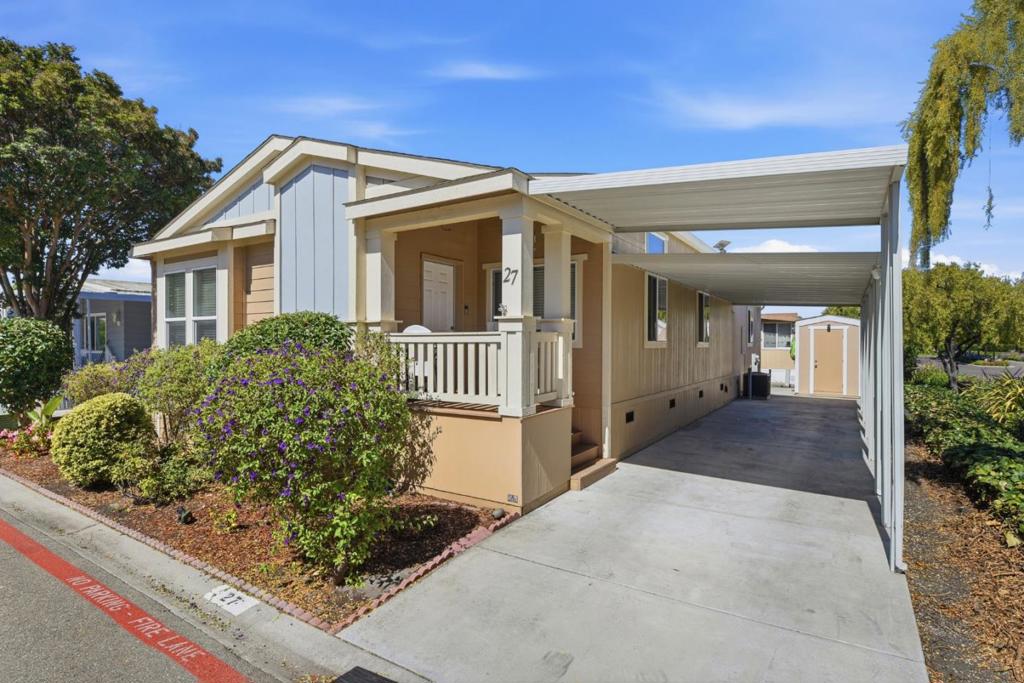 1111 Morse Avenue 27