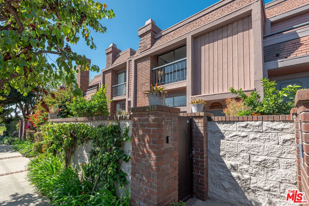 4631 Alla Road 4