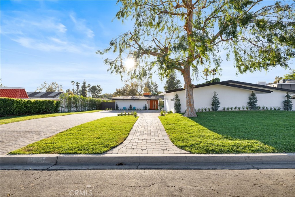 5491 Rockledge Drive