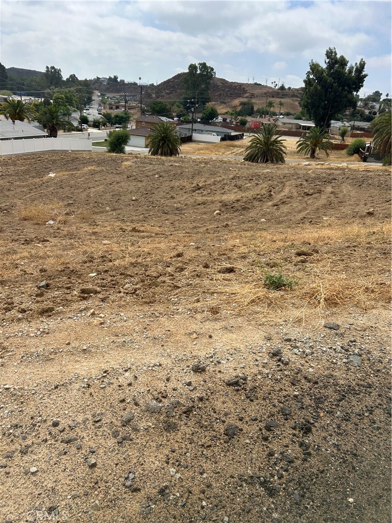 - Land