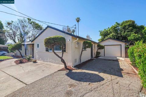 Photo of 70 Belinda Dr Dr, Pleasant Hill, CA 94523 (MLS # 41133225)