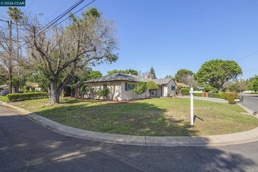 70 Belinda Dr