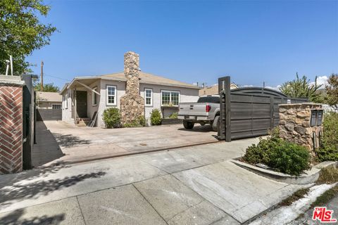 Photo of 10823 Cantara Street, Sun Valley, CA 91352 (MLS # 26672517)