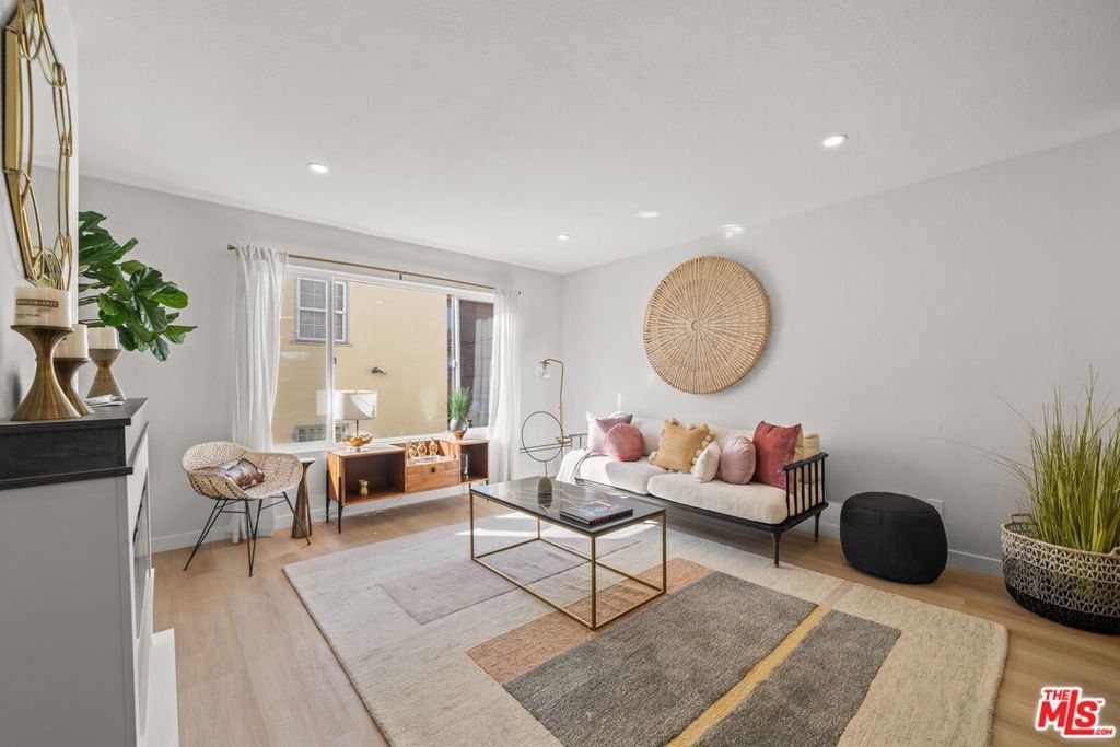 8515 Saturn Street 103, Los Angeles CA 90035