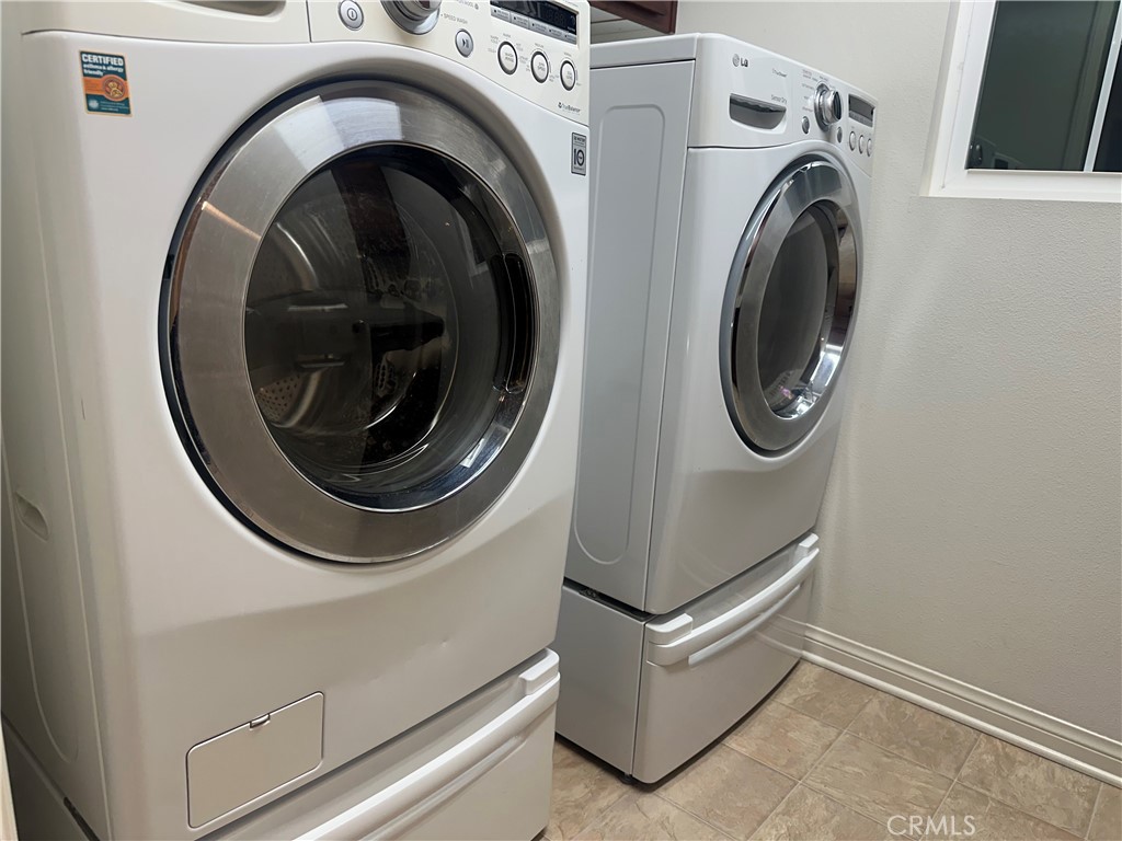 Placentia Knolls (PLKN) - Residential Lease