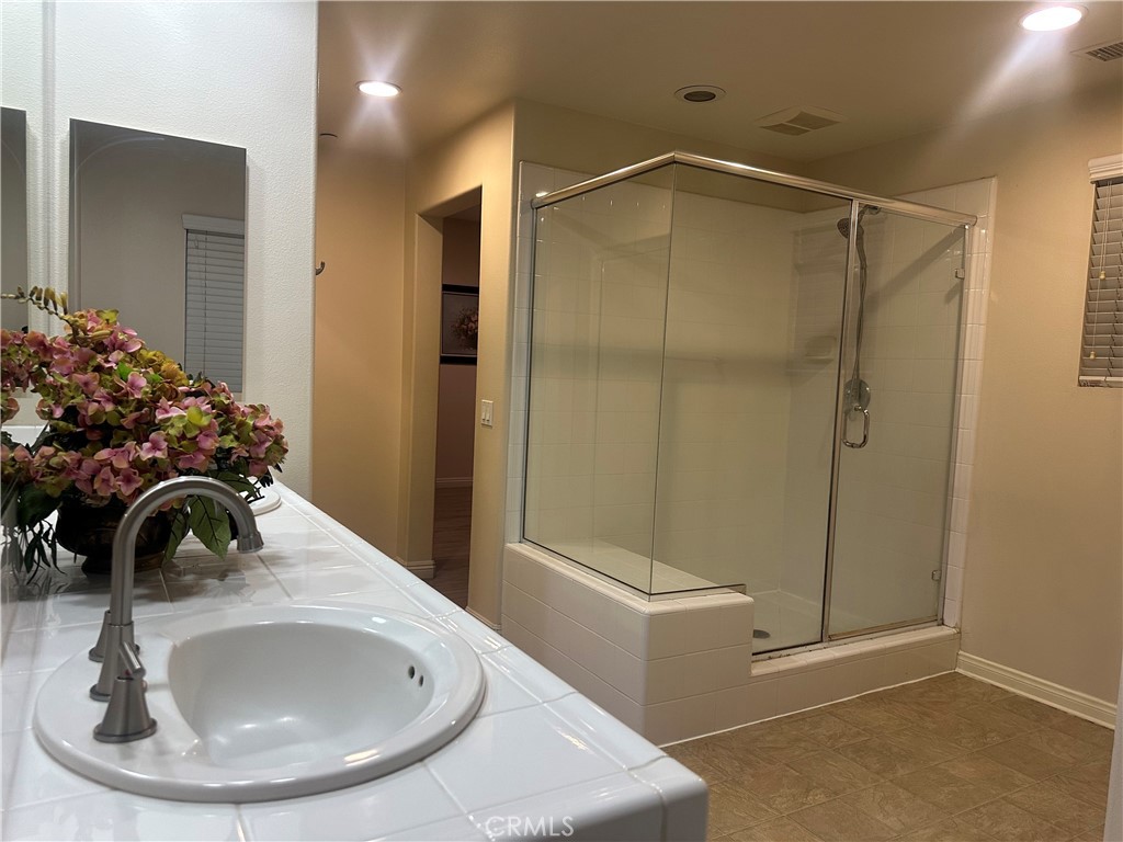 Placentia Knolls (PLKN) - Residential Lease