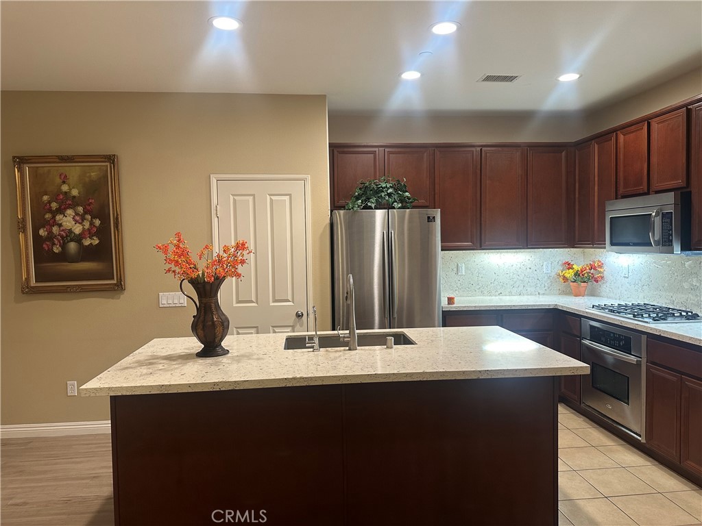 Placentia Knolls (PLKN) - Residential Lease