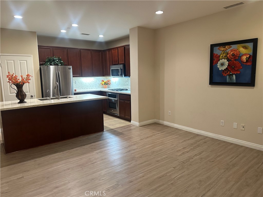 Placentia Knolls (PLKN) - Residential Lease