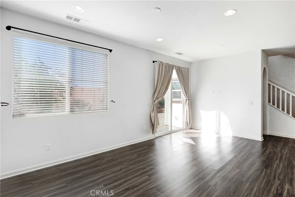 31897 Calle Luz