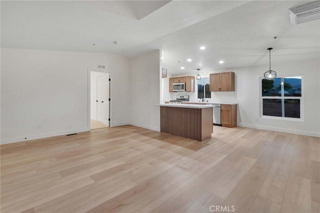 9572 Smith Road
