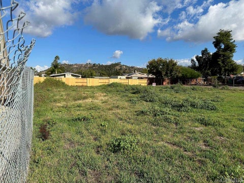 Photo of 13646 Janette Lane LN, Poway, CA 92064 (MLS # NDP2607505)