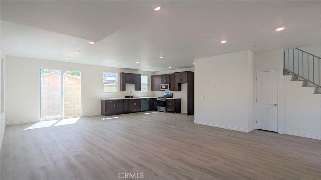 Photo of 15126 W Logos Court, North Hills, CA 91343 (MLS # SR25242227)