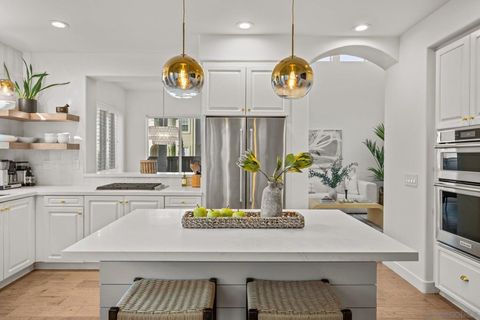 Photo of 7139 Surfbird Circle Cir, Carlsbad, CA 92011 (MLS # 260005142SD)