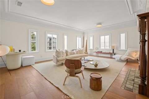 324 S Kingsley Los Angeles CA 90020