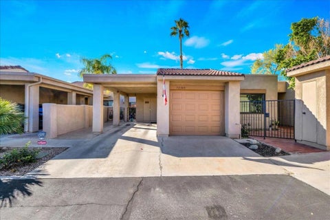 Photo of 72303 Sommerset Drive, Palm Desert, CA 92260 (MLS # 219154416DA)