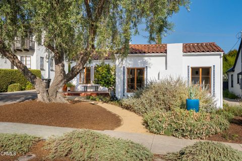 Photo of 1334 Carmen Drive, Glendale, CA 91207 (MLS # P1-27184)