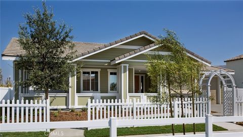 74 Teakwood Street Fillmore CA 93015