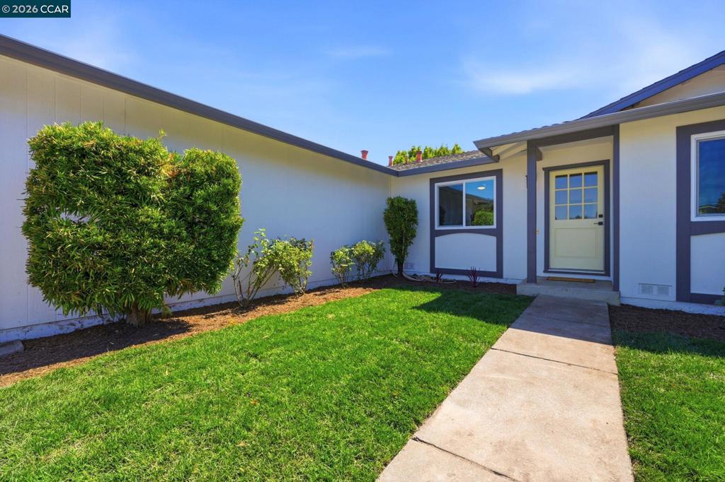 952 Marie Ave