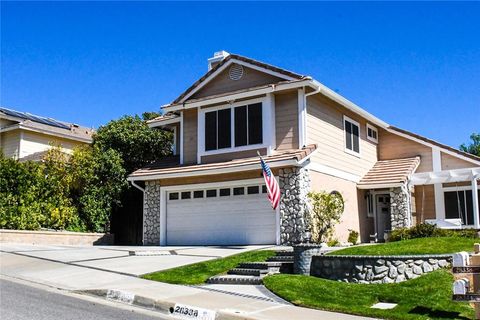 Photo of 28338 Maxine Ln, Saugus, CA 91350 (MLS # SR26045475)