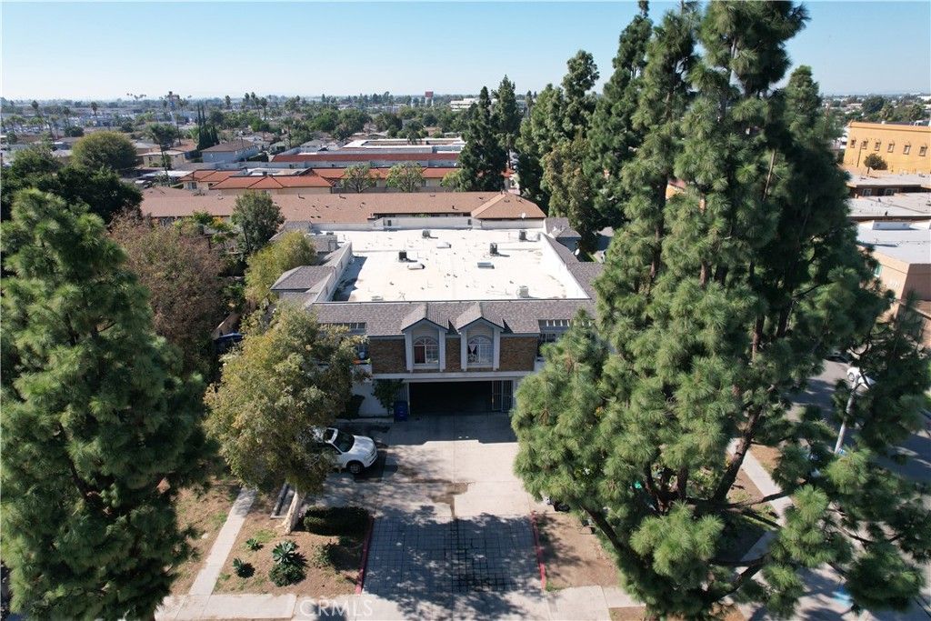 Photo of 6331 Los Robles Avenue, Buena Park, CA 90621 (MLS # OC26038742)